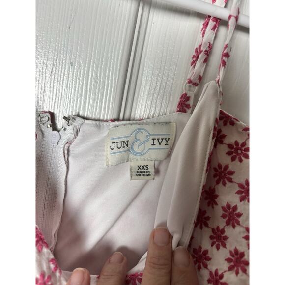 Francesca's XXS JUN & IVY Floral Pink & White Eyelet Skater Dress Fit & Flare - Picture 3 of 5